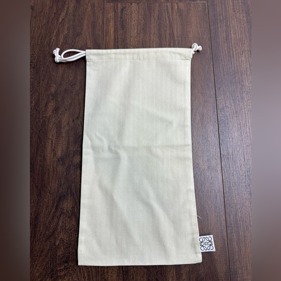 7.5x14.5” Loewe Dust Bag - Picture 1 of 4